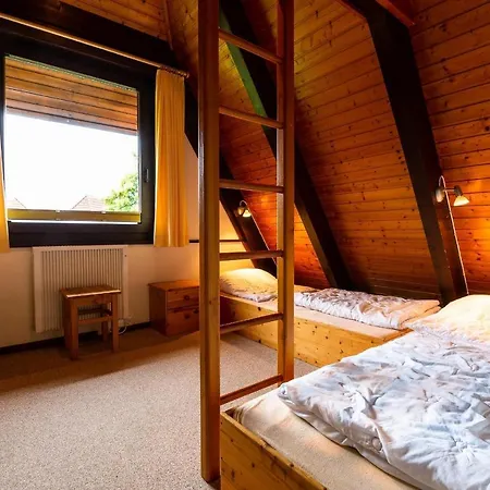 Ferienwohnpark Nurdachhaus Typ 8 Ndt 101 Tatil Evi Immenstaad am Bodensee